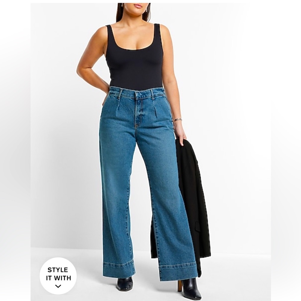 NWT Express Wide Leg High Waist Jeans sz 4 short